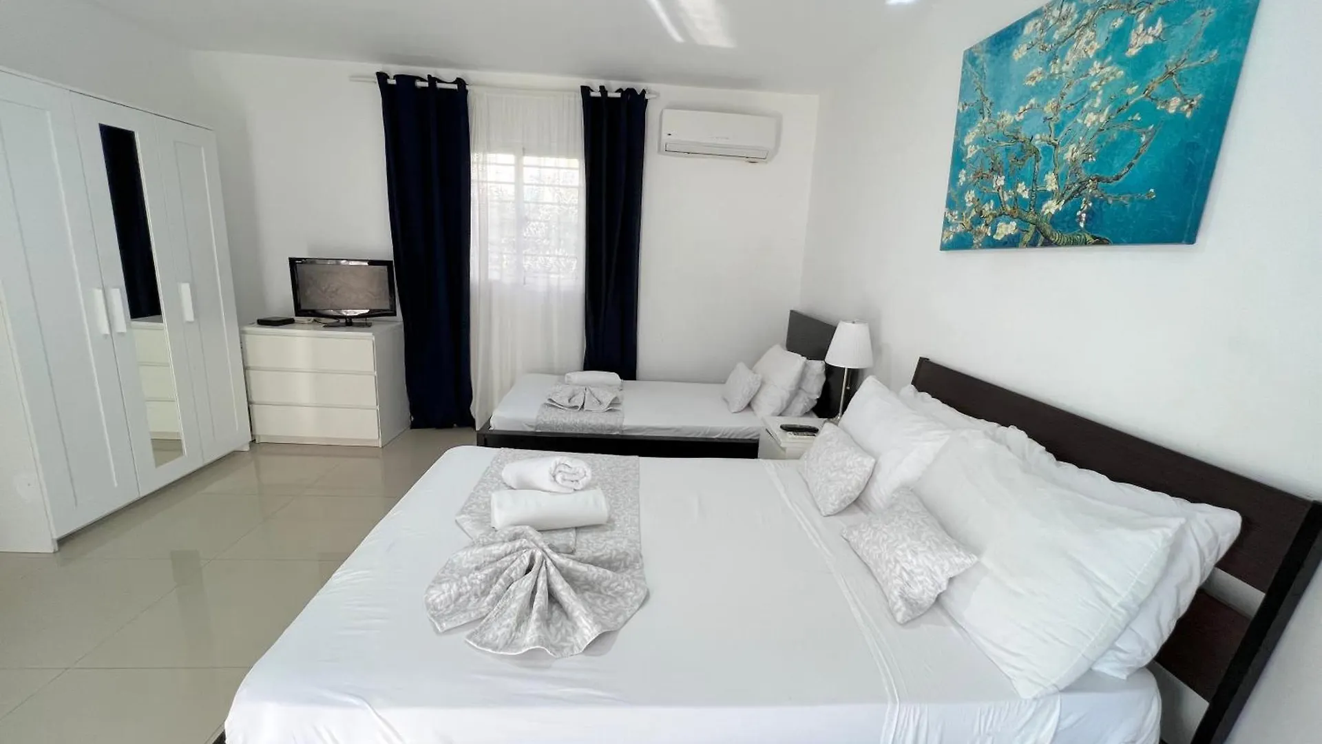 פונטה קאנה Sol Caribe Suites - Playa Los Corales - Beach Club, Wifi, Swimming Pool פונטה קאנה