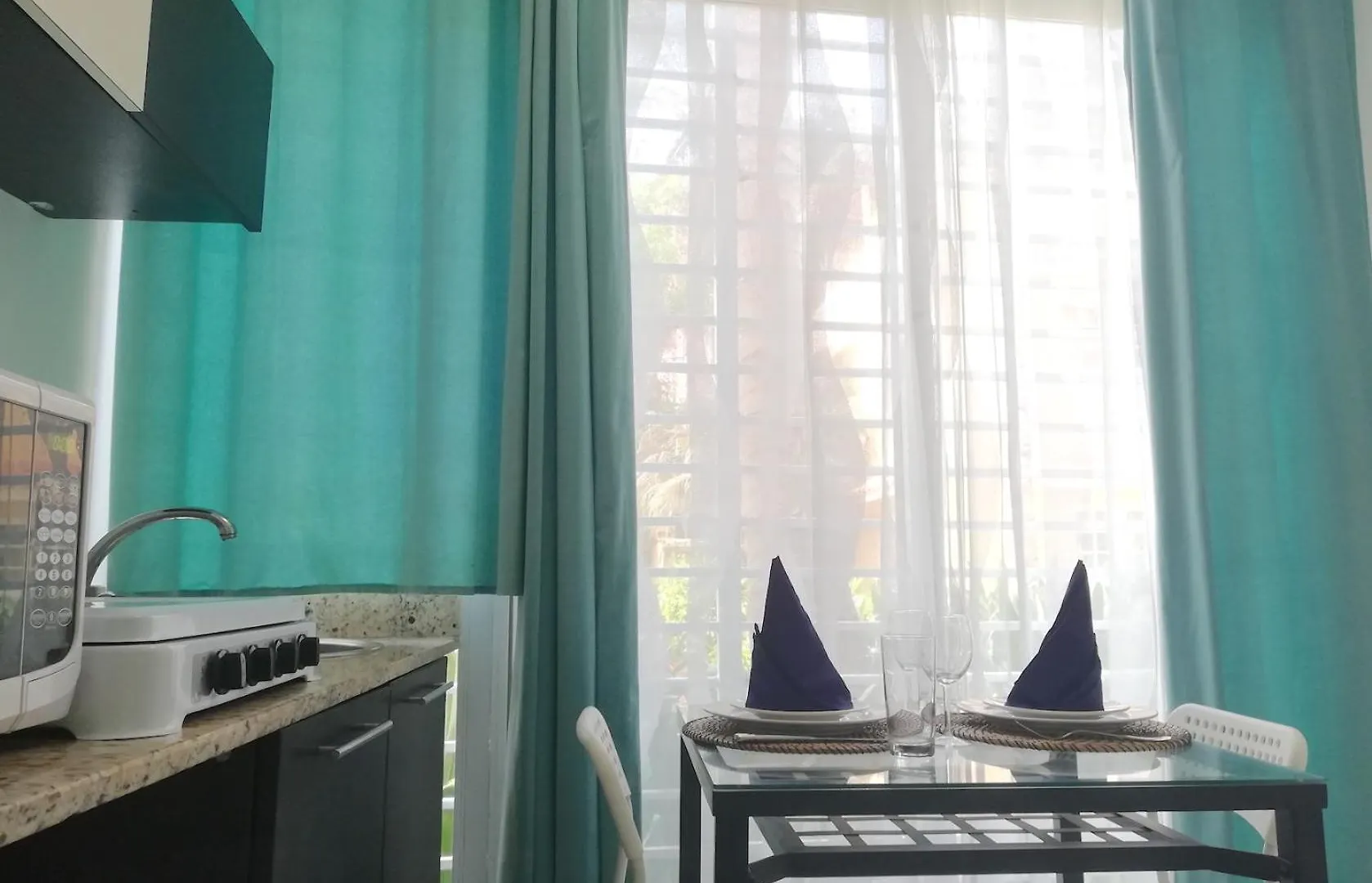 Sol Caribe Suites - Playa Los Corales - Beach Club, Wifi, Swimming Pool 蓬塔卡纳 酒店