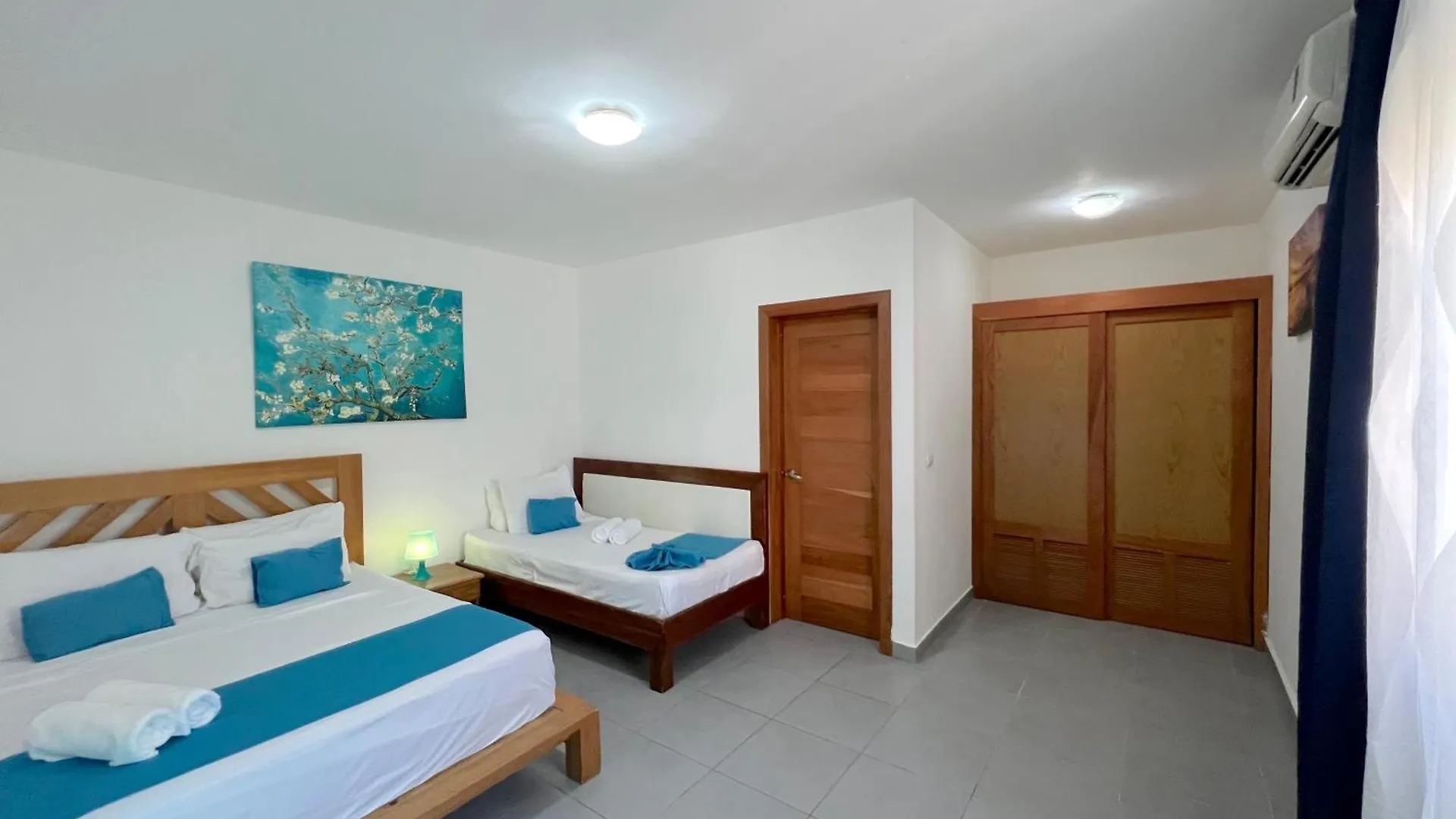 Sol Caribe Suites - Playa Los Corales - Beach Club, Wifi, Swimming Pool 蓬塔卡纳